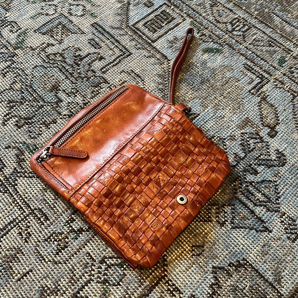 VILENCA Holland Cognac Woven Leather Bifold Clutch Wallet Wristlet🌵
